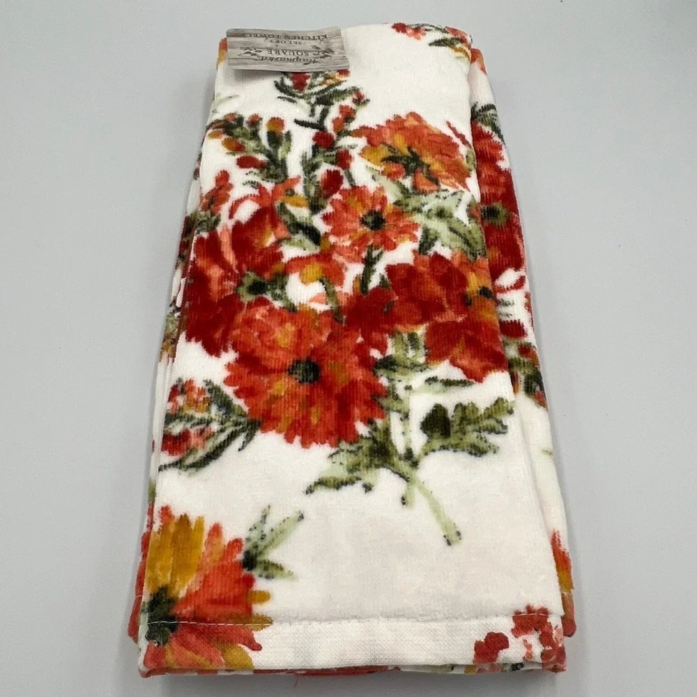 Haymarket Square Kitchen Towels Unisex OS Red Floral New Set of 2 443416